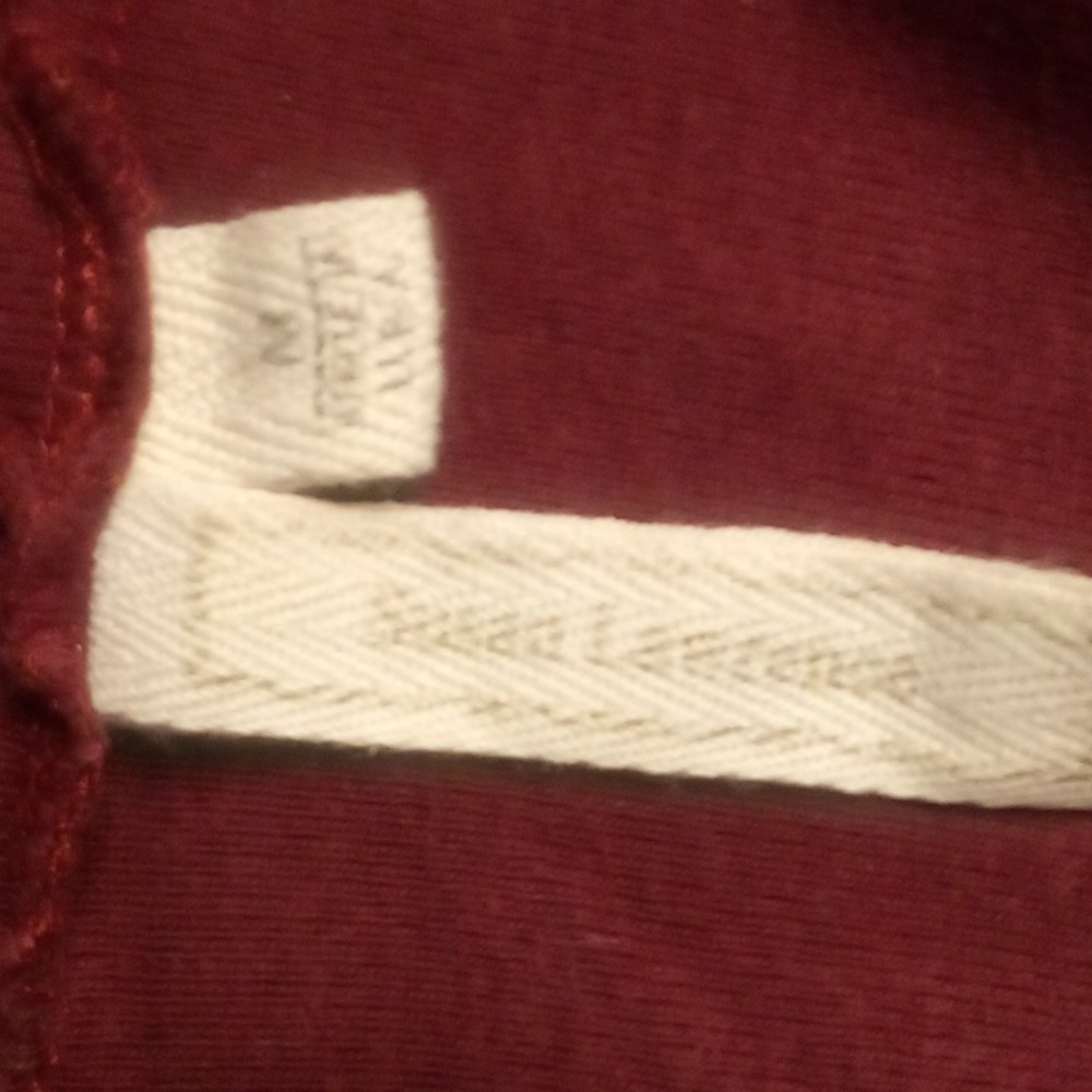 Burgundy Top with Hoodie, Crinkle 3/4 Sleeves & French Phrases - Picture 7 of 8